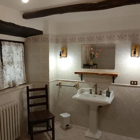 Scappo In Umbria, L'antico Casale Narni