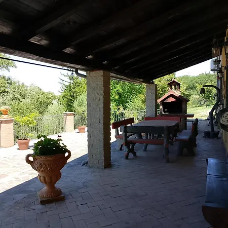 Scappo In Umbria, L'antico Casale