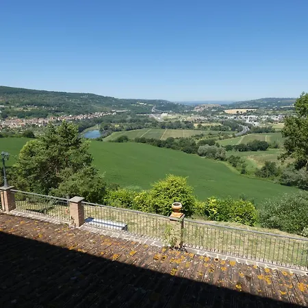 Scappo In Umbria, L'antico Casale