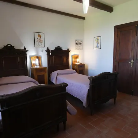 Scappo In Umbria, L'antico Casale